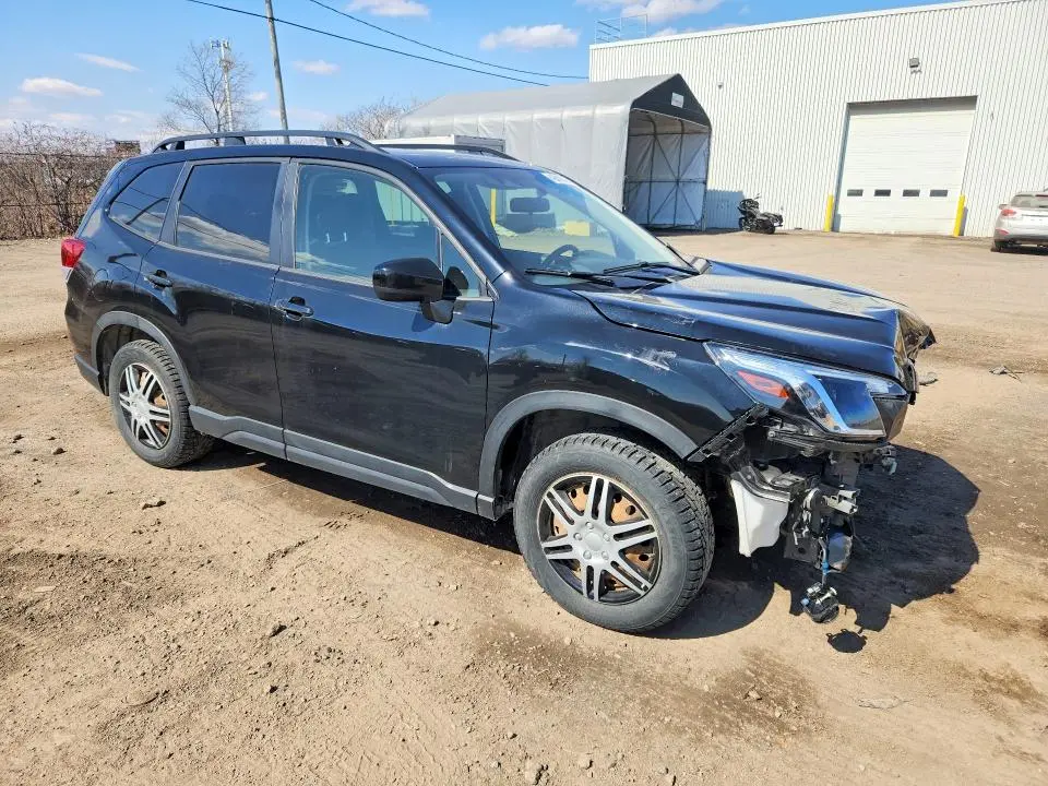 2023 SUBARU FORESTER PREMIUM  