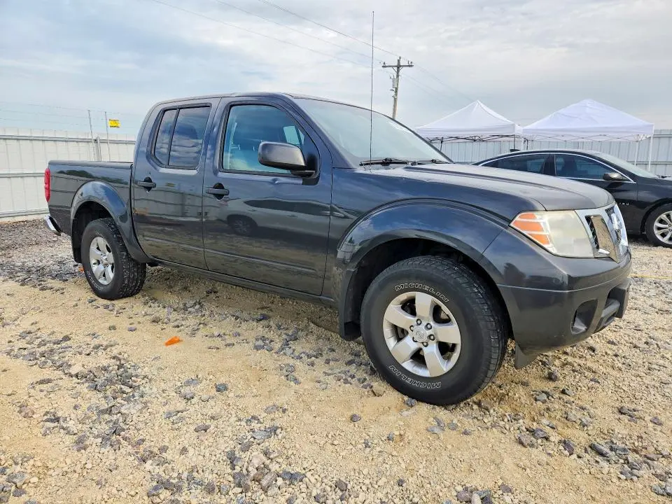 2012 NISSAN FRONTIER S  